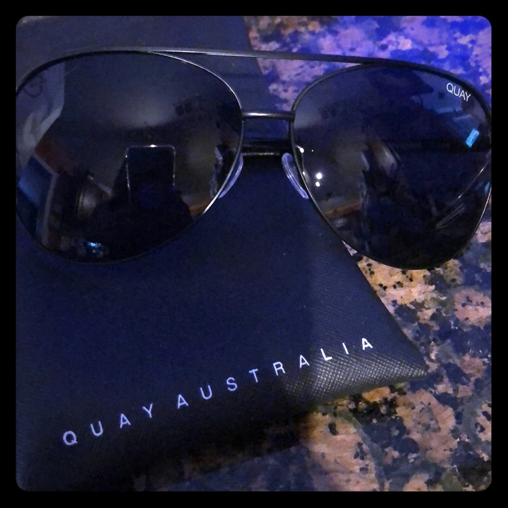 Quay “Vivienne” Sunglasses